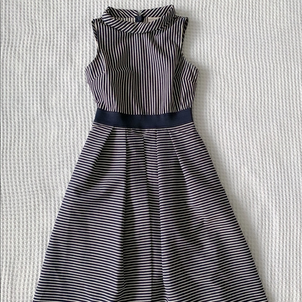 NY&Co Eva Mendes fitted mock neck dress